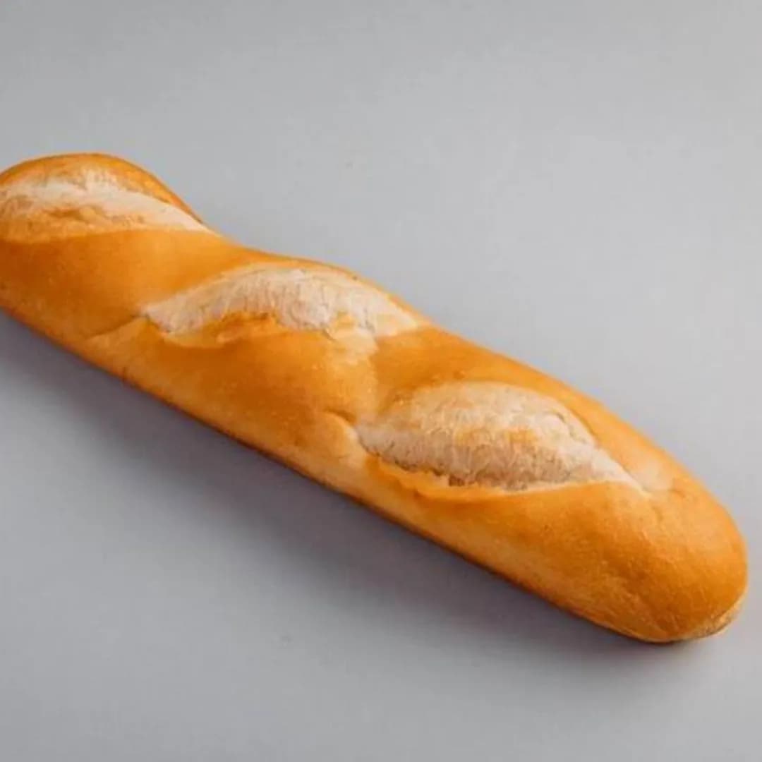 نصف خبز باجيت تقليدي