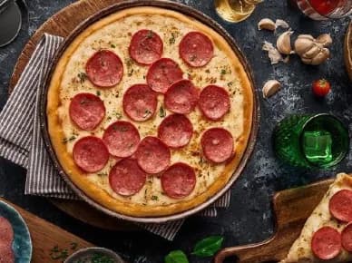 Salami Pizza