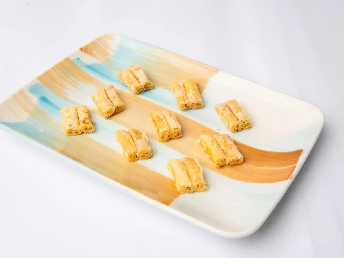 بقلاوة صوابع لوز