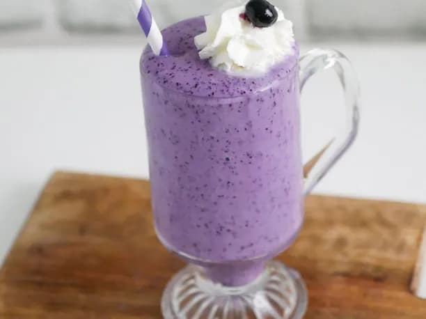 ميلك شيك بلوبيرى