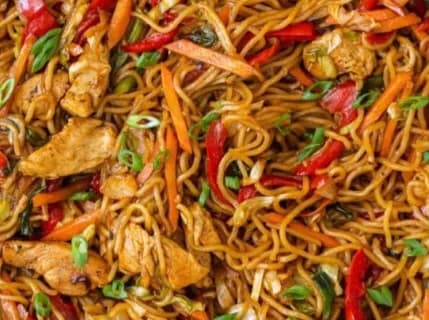 نودلز دجاج سويت اند ساور