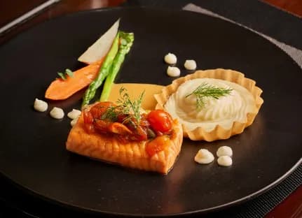 شريحة سمك السلمون النرويجية