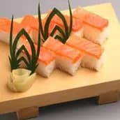 سالمون اوشي سوشي