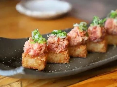 نيجيري جمبري وسلمون مقرمش