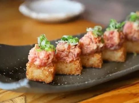 أرز مقرمش بالجمبري