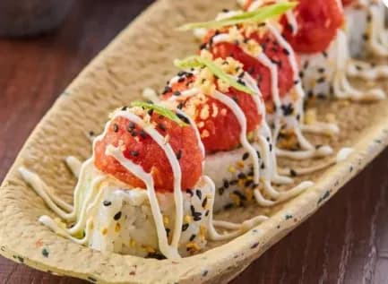 تونا سبايسي ماكي رول