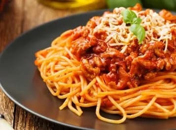 سباغيتي بولونيز