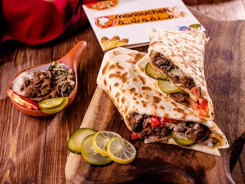 منقوشة شاورما لحم