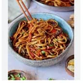 كريسبي نودلز بالخضار