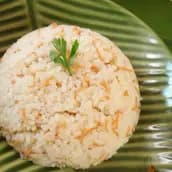 أرز أبيض مع شعيرية