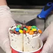 ايس كريم رول ام اند ام