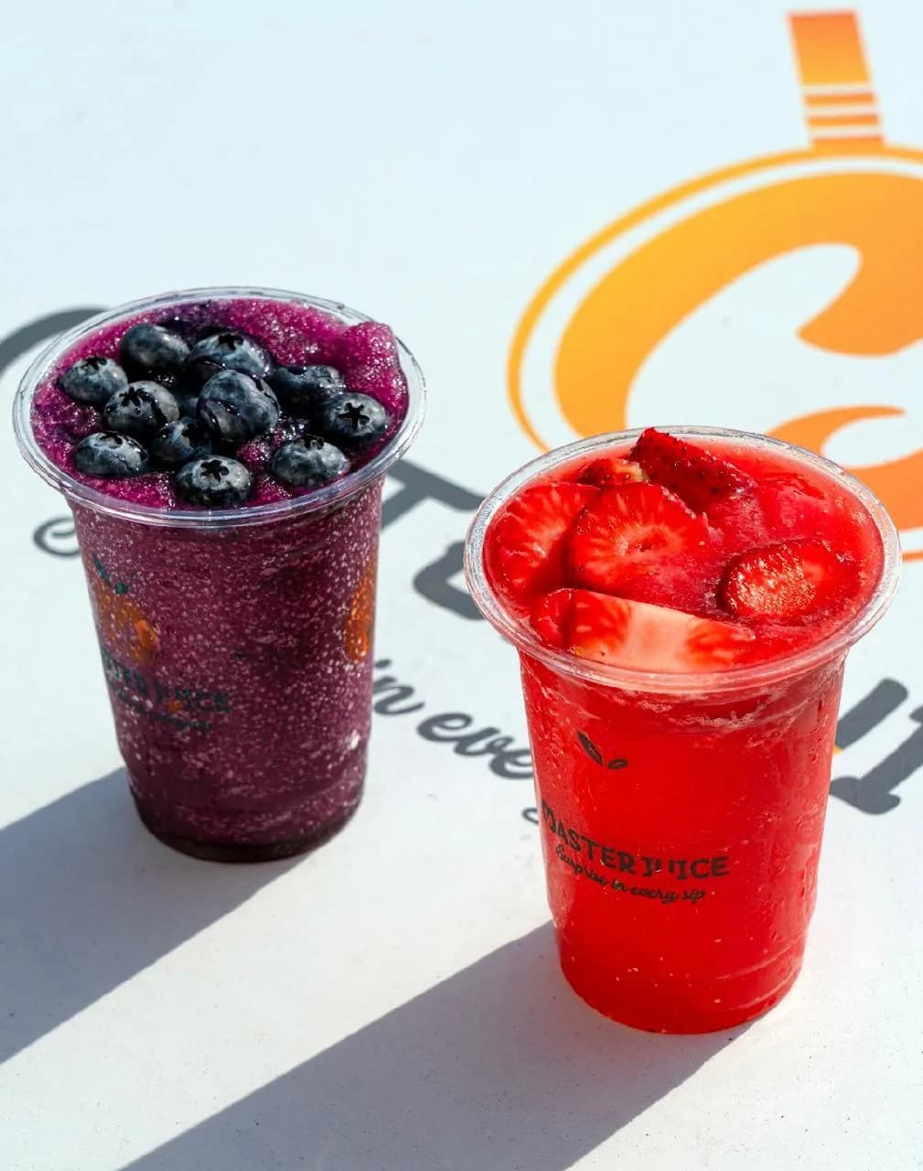 سموزي فراولة