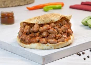 سندوتش فول بالبصل