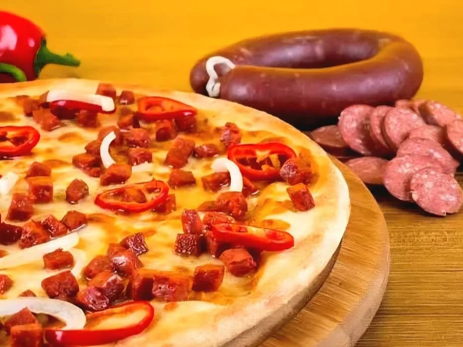 بيتزا سجق صغير