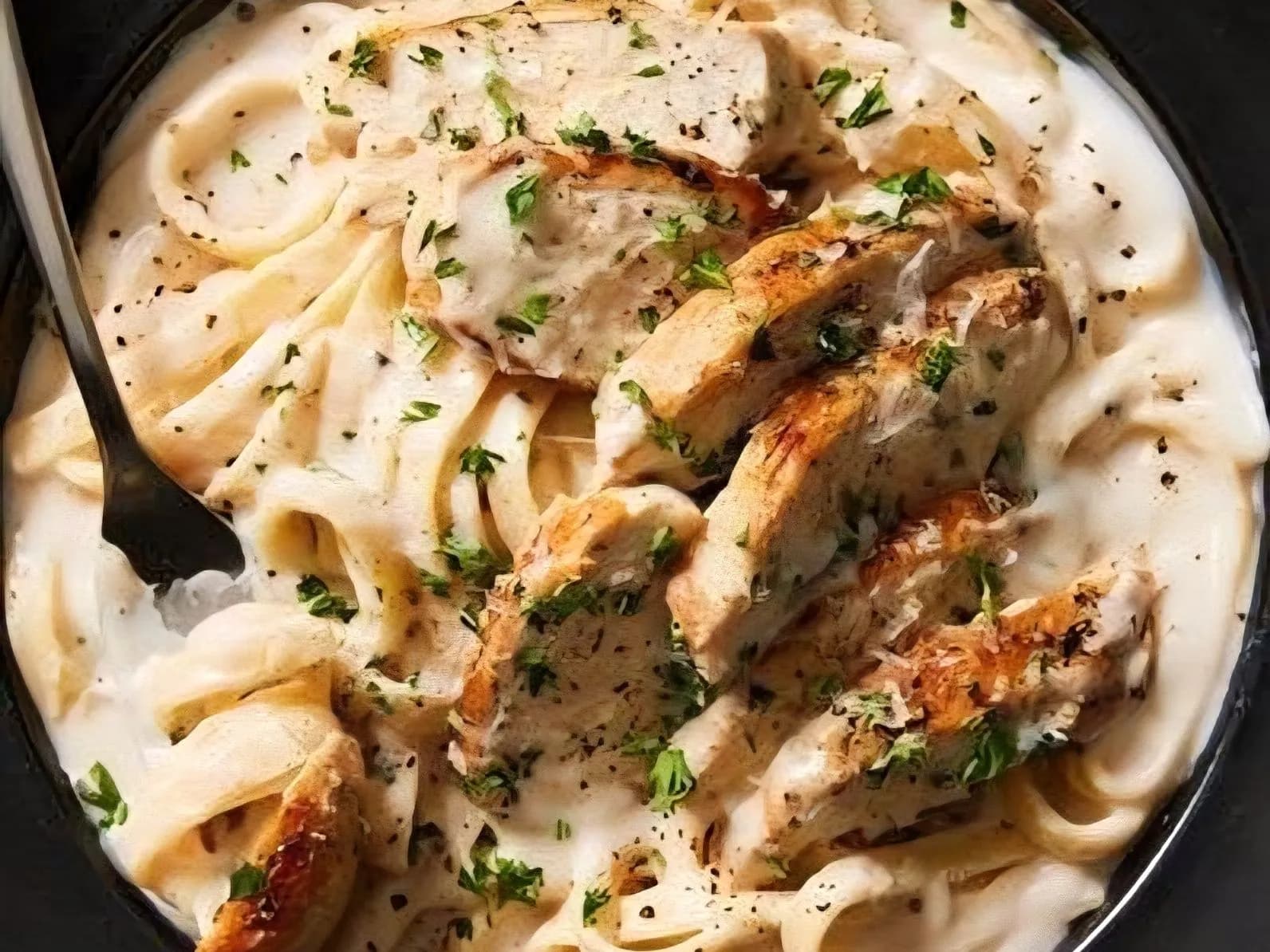  مكرونة بنا فراخ صوص أبيض