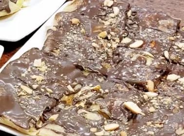 فطيرة نوتيلا بندق