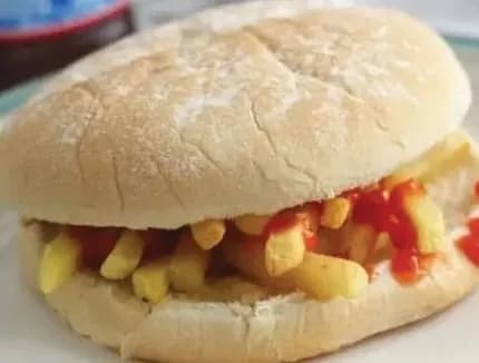 سندوتش بطاطس كاتشب