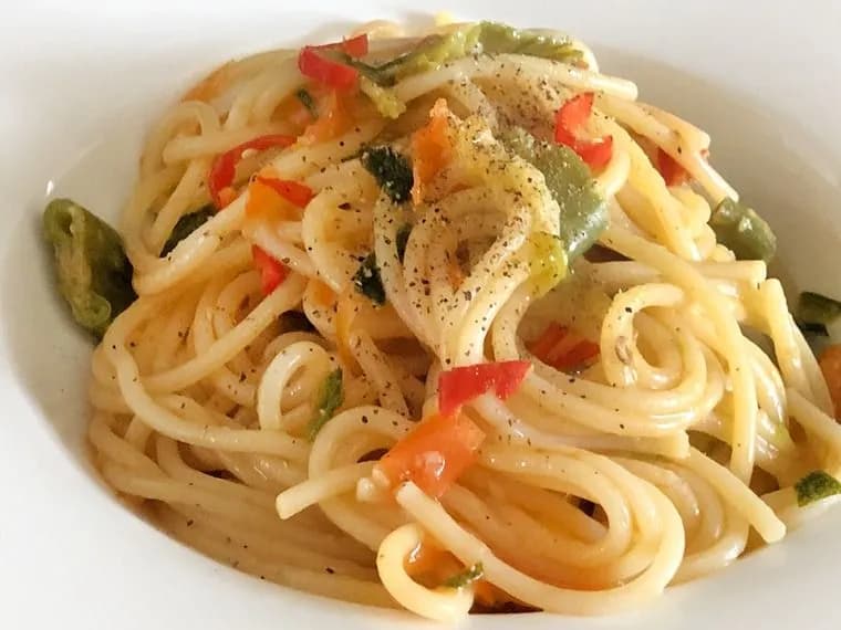 Spaghetti Aglio e Verdure