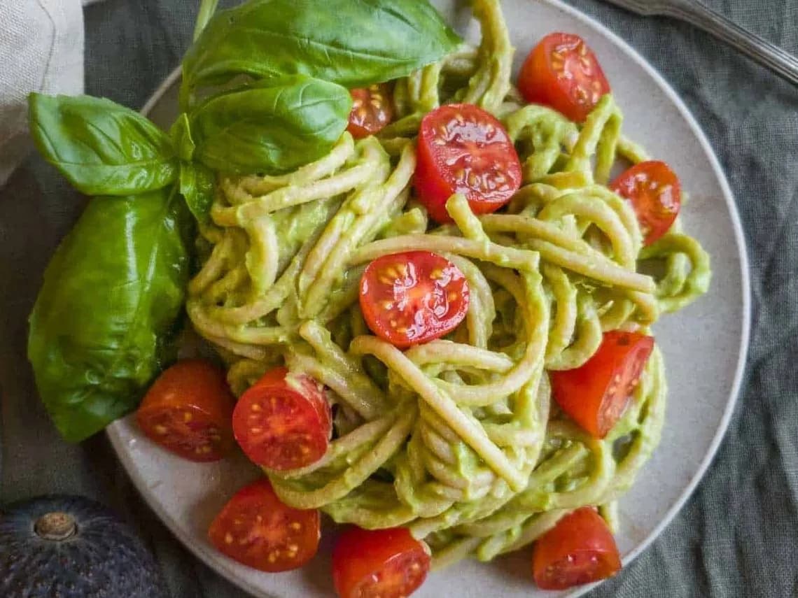Spaghetti Avocado e Pomodori
