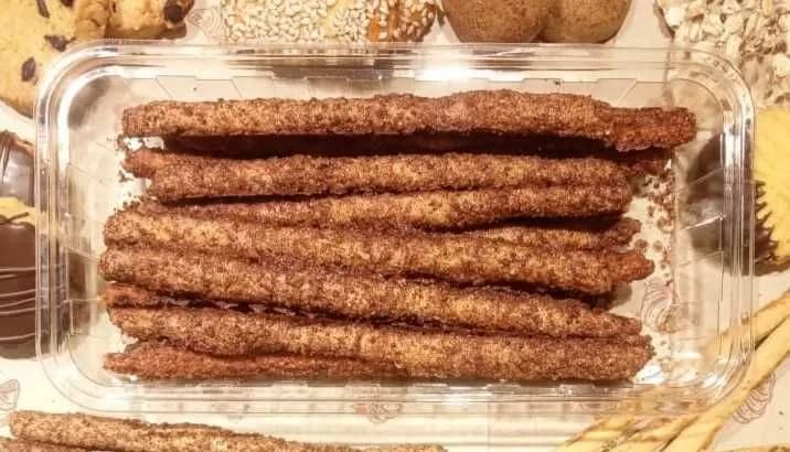 200 غرام من عجينة القرفة والسكر