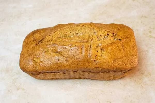 كعكة إنجليزية بالموز والقرفة