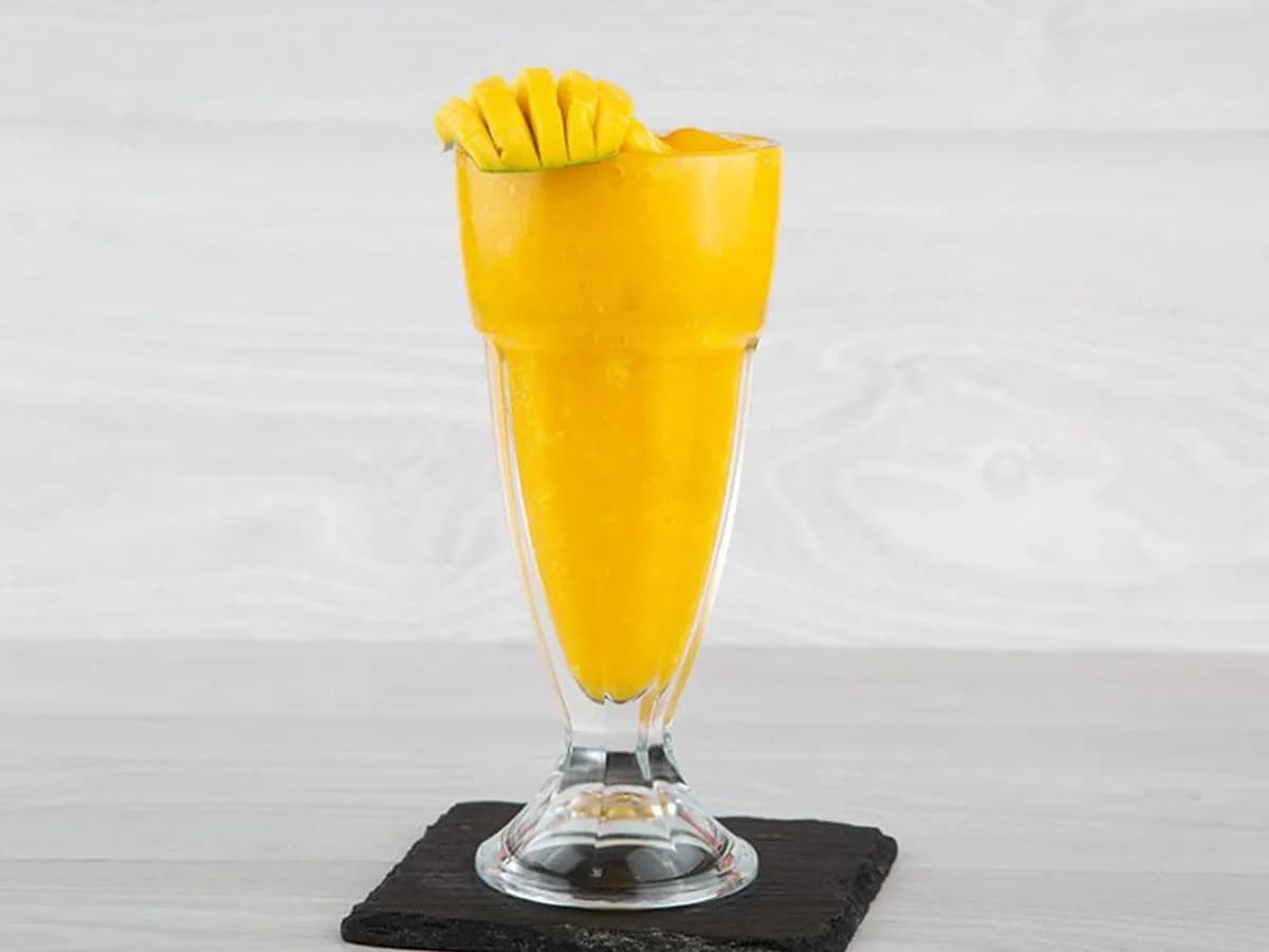 Mango Juice + Pineapple Pieces