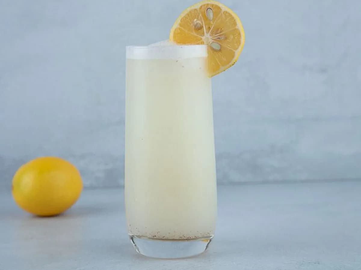 عصير ليمون طازج