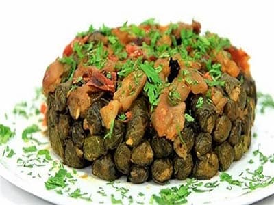 طاجن ورق عنب بالكوارع