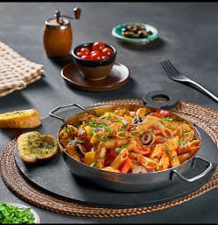 Plain Red Sauce Pasta