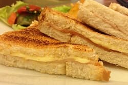 ساندوتش كروك منسيو