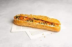 ساندوتش سلمون مدخن