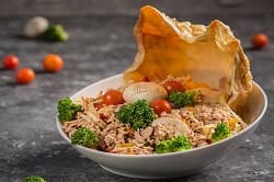 سلطة تونة بالخضروات