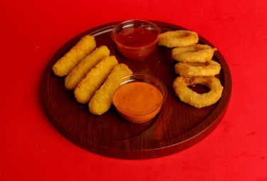 اصابع الموتزريلا المقلية