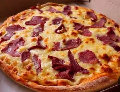 Pastrami Pizza