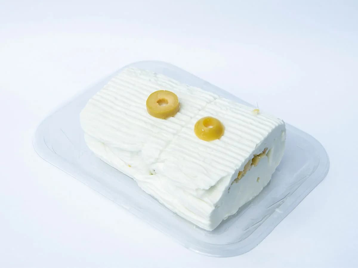 ربع كيلو جبنة قريش زيتون