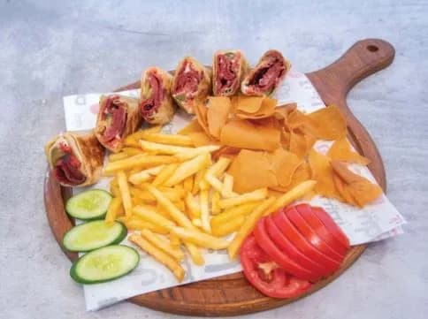 وجبة عربي شاورما سجق