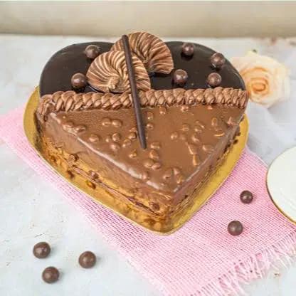 تورته قلب السعاده