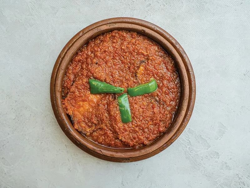 طاجن مسقعة باللحم المفروم