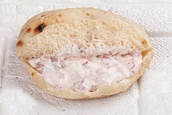 جبنة طماطم وزعتر