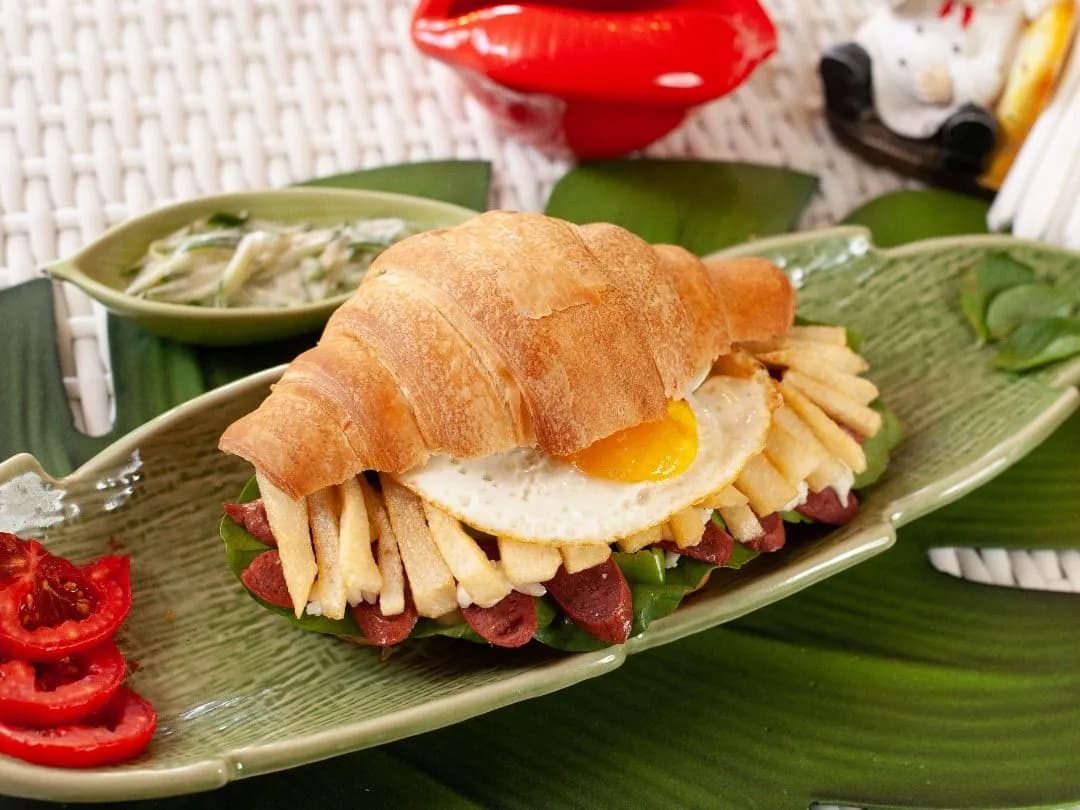 Kiss Bomb Croissant