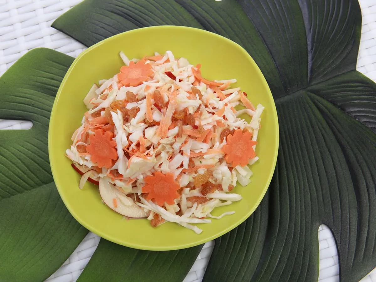 Raisins Apple Coleslaw