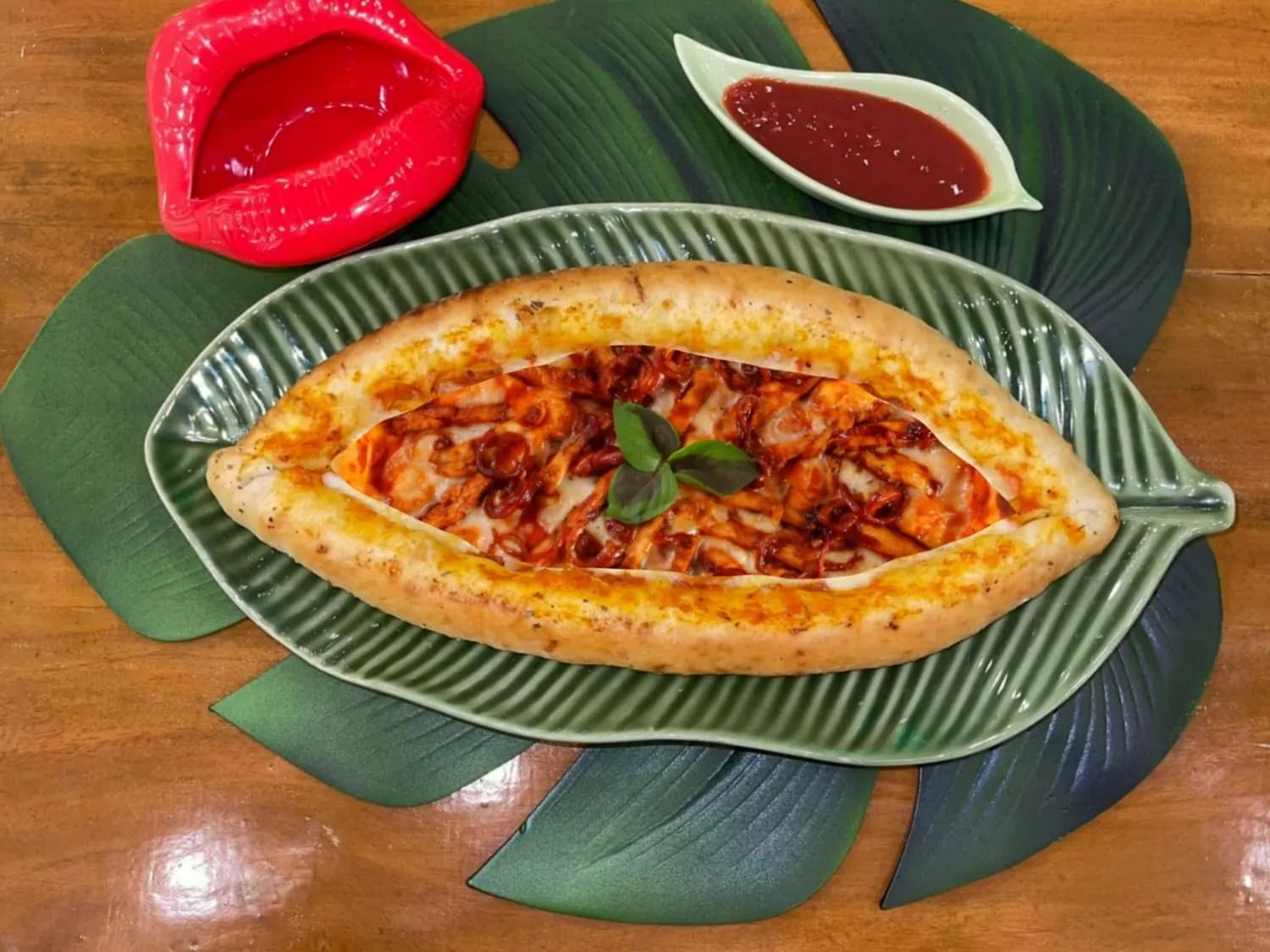 BBQ Chicken Turkish Pide