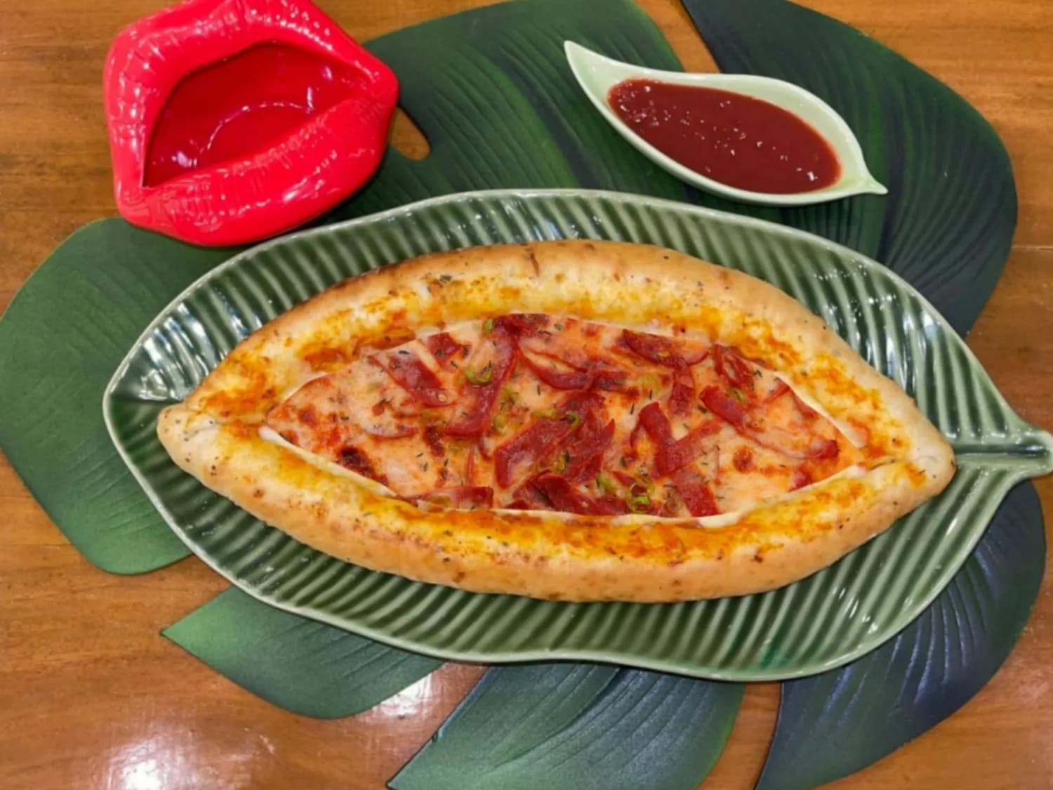 Salami Turkish Pide