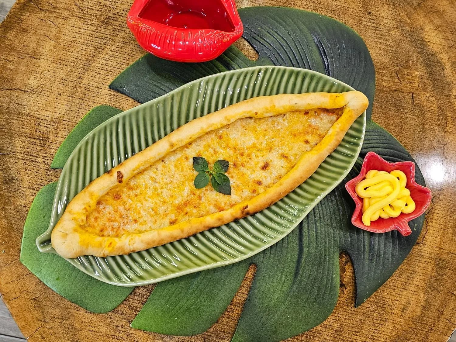 Beef Bacon Turkish Pide