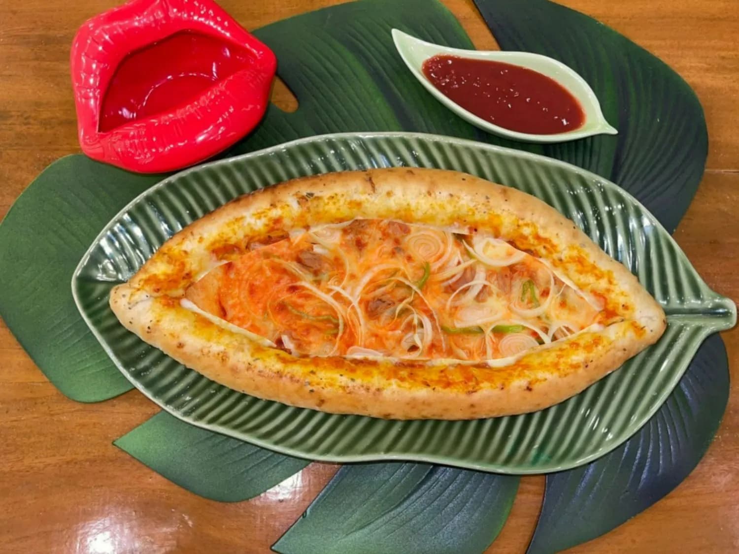 Tuna Turkish Pide