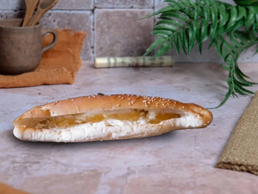 عسل بالقشطه