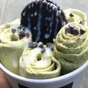 ايس كريم رول بستاشيو