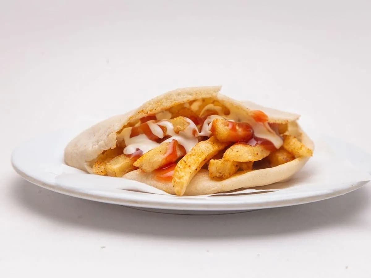 سندوتش بطاطس كاتشب ومايوينز