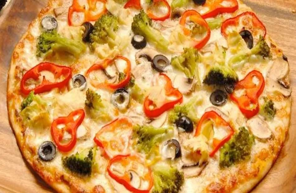 بيتزا فيجيتيرينيا