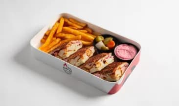 وجبه مشاوي طاووق